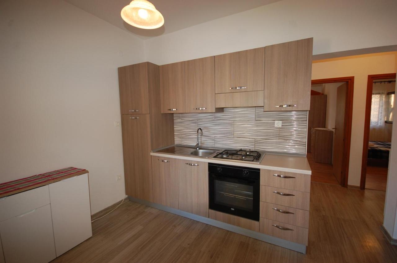 Apartments Snjezana By El-Pi Tours Njivice Kültér fotó